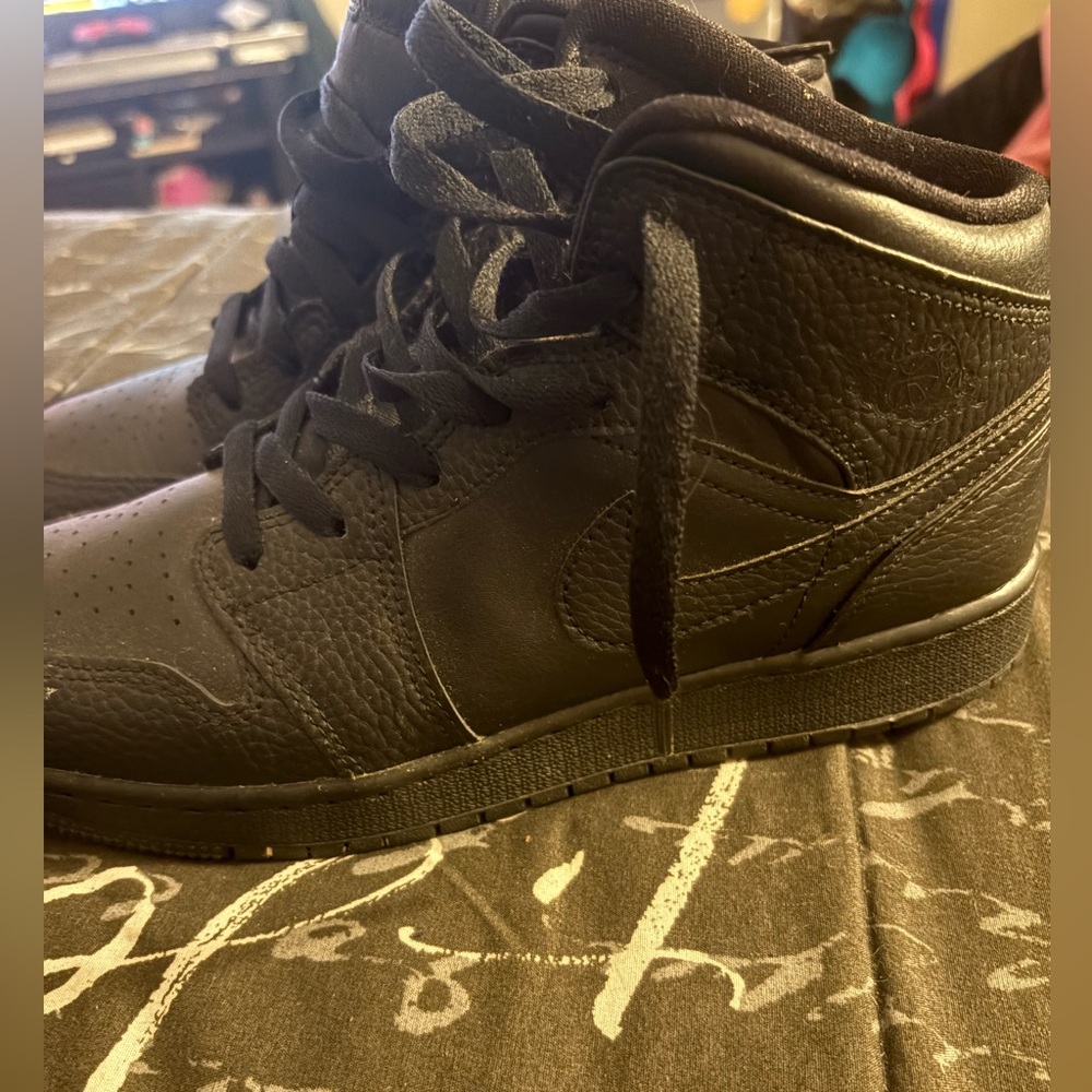 Nike Kids Black Sneakers